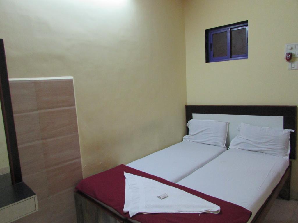 Grand Skylight Hotel Мумбай Екстериор снимка